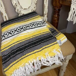 New Mexican Falsa Blanket